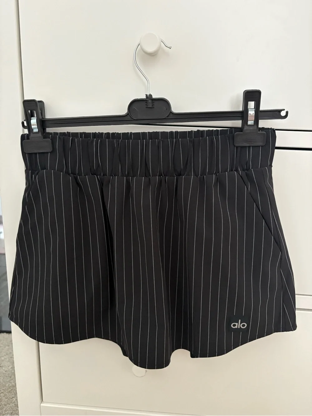 ALO Yoga black skort